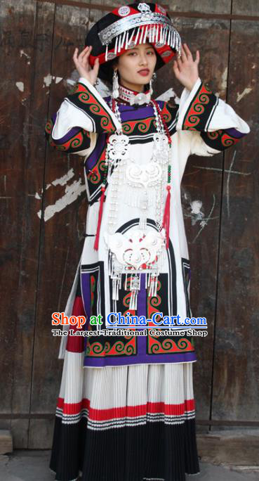 China Yi Nationality Folk Dance White Outfits Clothing Traditional Liangshan Ethnic Wedding Bride Costumes and Hat