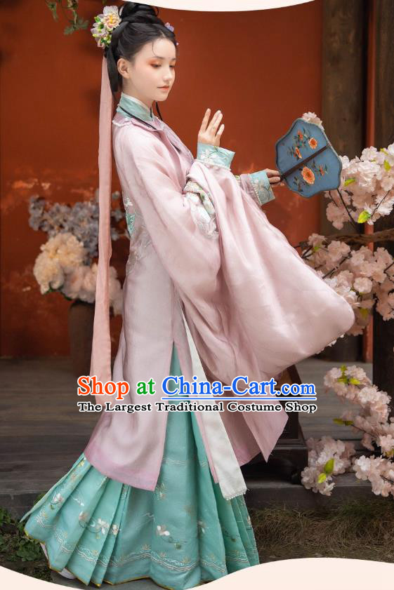 China Ancient Royal Infanta Embroidered Hanfu Garment Traditional Ming Dynasty Nobility Lady Historical Clothing