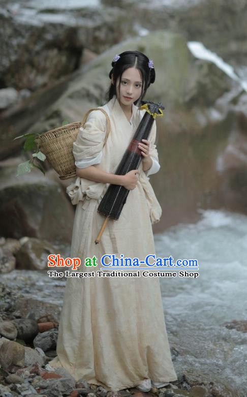 China Ancient Country Woman Beige Hanfu Dress Traditional Jin Dynasty Village Lady Historical Costume