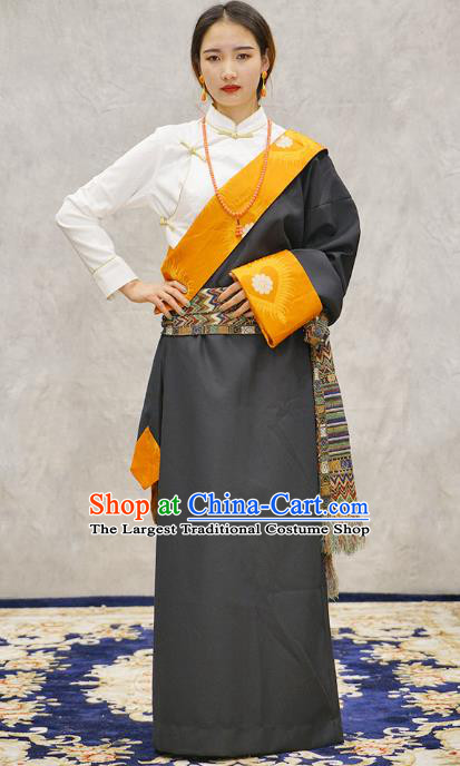 China Grey Tibetan Robe Ethnic Woman Costume Zang Nationality Informal Clothing