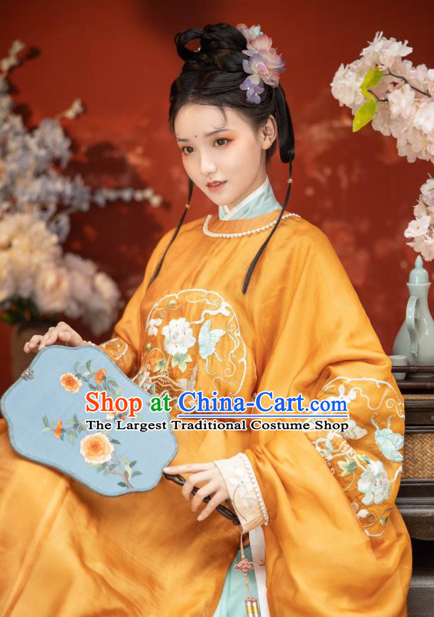 China Traditional Ming Dynasty Embroidered Historical Clothing Ancient Noble Lady Hanfu Dress Apparels