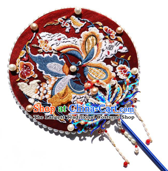 China Classical Embroidered Butterfly Bride Fan Traditional Wedding Red Silk Fan Handmade Pearls Tassel Palace Fan