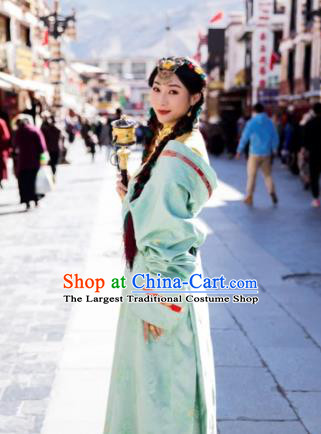 China Zang Nationality Green Brocade Robe Clothing Traditional Xizang Tibetan Minority Heishui Dance Costume