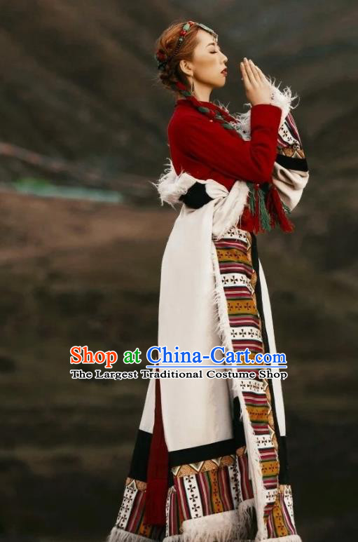 China Zang Nationality Bride White Woolen Robe Traditional Xizang Tibetan Minority Folk Dance Clothing