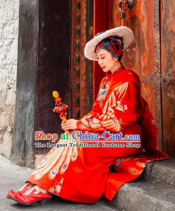 China Zang Nationality Bride Wedding Clothing Traditional Xizang Tibetan Minority Performance Red Brocade Robe