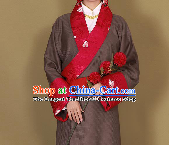 China Traditional Brown Tibetan Robe Zang Minority Costume Xizang Ethnic Woman Clothing