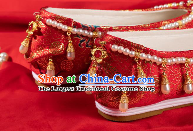 China Ancient Bride Pearls Shoes Traditional Ming Dynasty Princess Shoes Handmade Hanfu Wedding Red Satin Shoes
