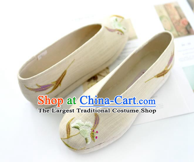 China Beige Embroidered Shoes Traditional Qing Dynasty Palace Lady Shoes Handmade Cloth Shoes
