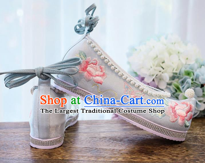 China Handmade Light Blue Satin Shoes Traditional Hanfu Pearls Shoes National Embroidered Peony Shoes