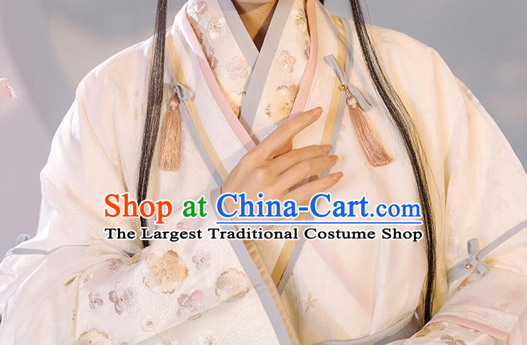 China Ancient Palace Princess Beige Hanfu Dress Traditional Han Dynasty Young Beauty Historical Costume