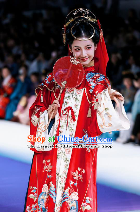 China Traditional Wedding Red Hanfu Dress Ancient Ming Dynasty Empress Embroidered Historical Clothing and Headdress Full Set