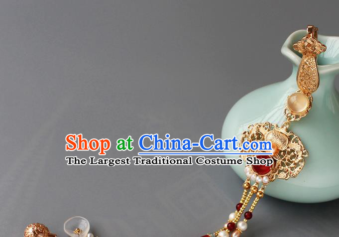 Chinese Traditional Cheongsam Brooch Accessories Ancient Court Woman Tassel Golden Pendant