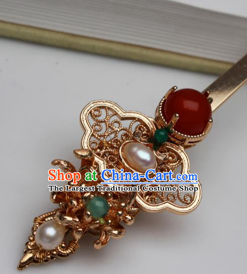 China Ancient Imperial Concubine Agate Hairpin Traditional Ming Dynasty Court Woman Golden Chrysanthemum Hair Stick