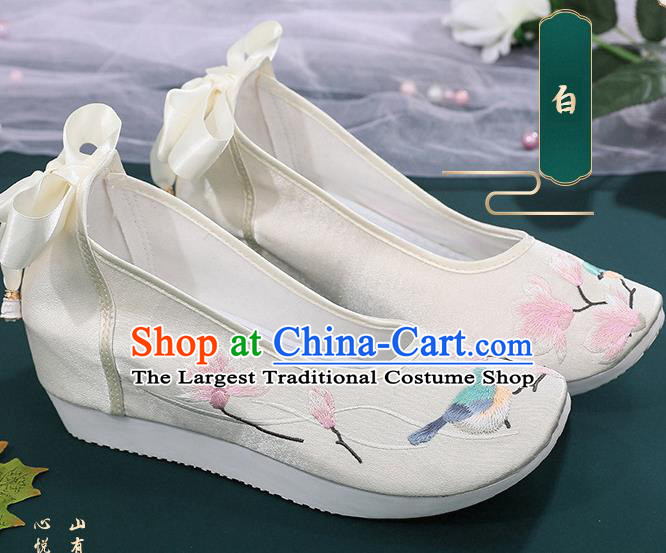 China Embroidered Mangnolia Bird Shoes National White Cloth Shoes Traditional Princess Shoes