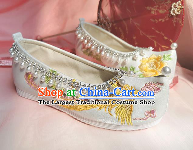 China Classical Beads Tassel Shoes Embroidered Phoenix Shoes Traditional Ming Dynasty Shoes Ancient Princess White Cloth Shoes