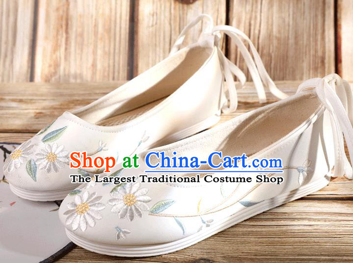 China Embroidery Daisy Shoes National Female Shoes Traditional Folk Dance Shoes