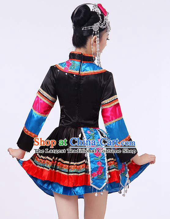 China She Nationality Folk Dance Clothing Yunnan Ethnic Performance Outfits Yao Minority Dress and Hair Accessories