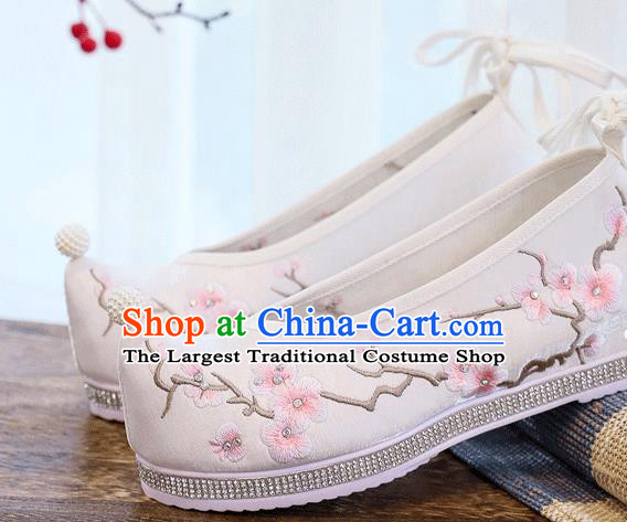China Handmade White Cloth Shoes Traditional Ming Dynasty Princess Pearls Shoes Embroidered Plum Blossom Bow Shoes