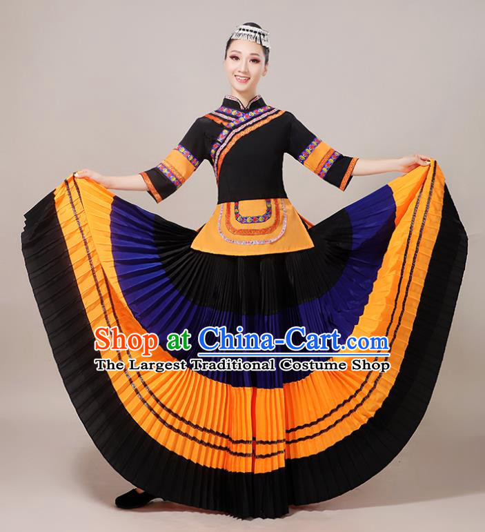 China Xiangxi Ethnic Performance Outfits Yi Minority Folk Dance Dress Nationality Clothing and Silver Hair Comb