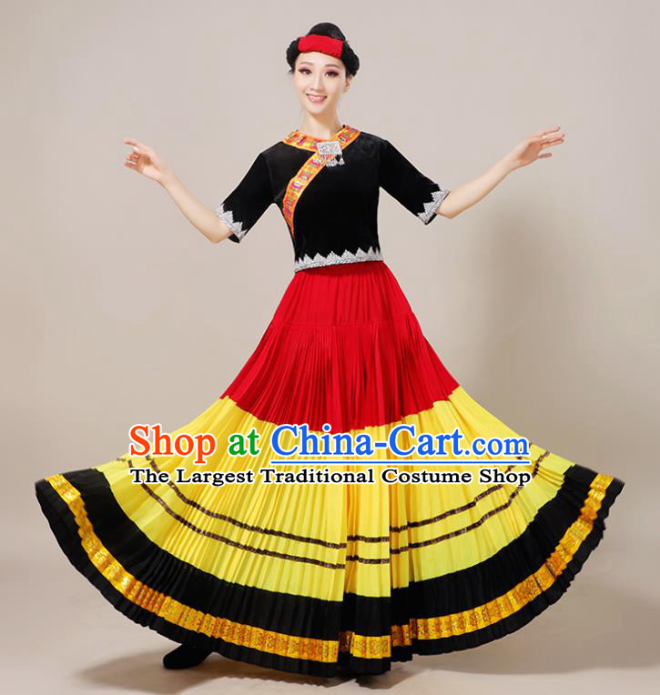 China Ethnic Performance Outfits Yi Minority Folk Dance Dress Guangxi Nationality Clothing and Headwear