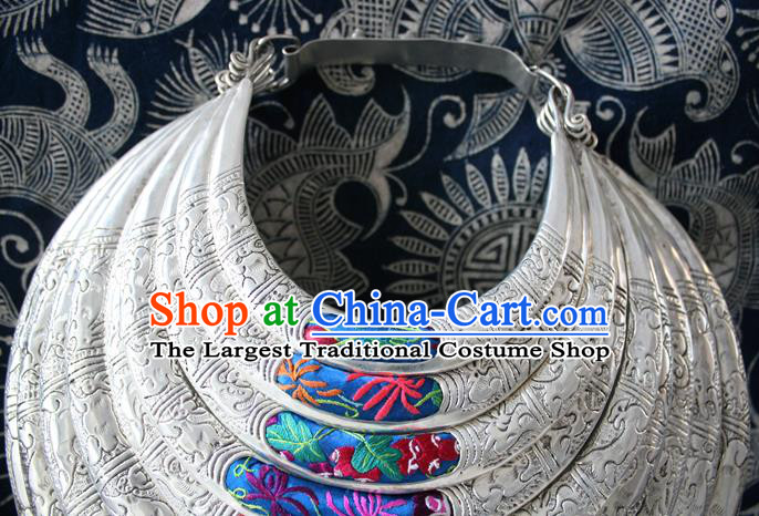 Chinese Hmong Ethnic Stage Performance Jewelry Accessories Handmade Silver Carving Necklet