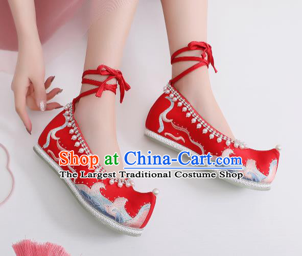 China Embroidered Red Cloth Shoes Ancient Wedding Shoes Traditional Hanfu Shoes Ming Dynasty Pearls Shoes