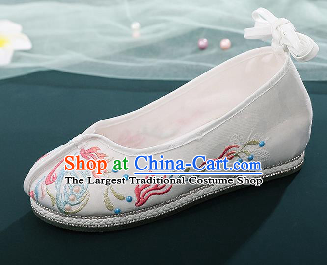 Chinese Traditional Ming Dynasty Young Lady Shoes White Cloth Embroidered Shoes Hanfu Shoes