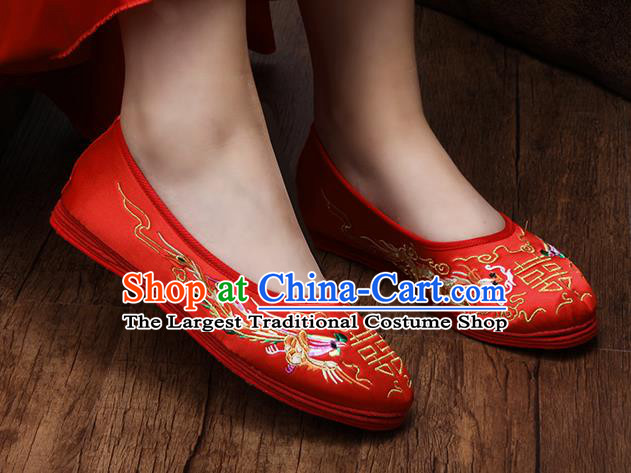 Chinese Classical Bride Embroidered Shoes National Wedding Woman Shoes Traditional Beijing Red Cloth Shoes