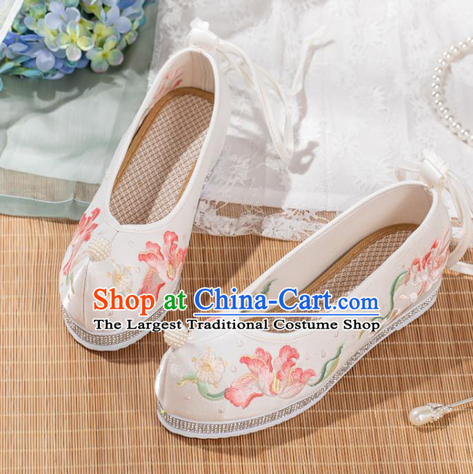 China Handmade White Cloth Shoes Ancient Princess Embroidered Shoes Traditional Hanfu Shoes Ming Dynasty Bow Shoes