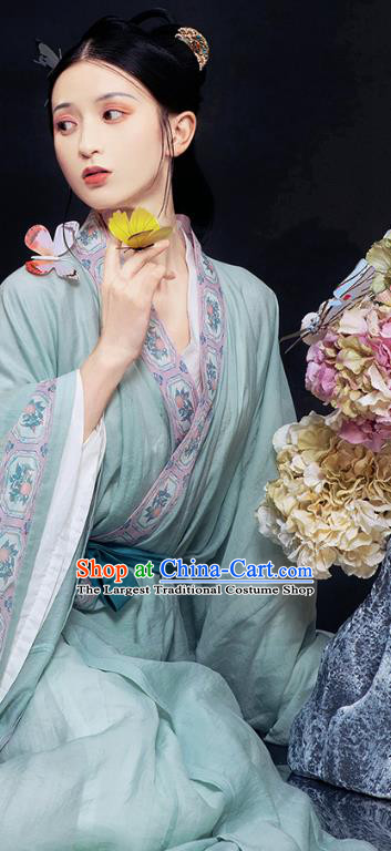 Traditional China Jin Dynasty Palace Lady Historical Clothing Ancient Royal Princess Green Hanfu Dress