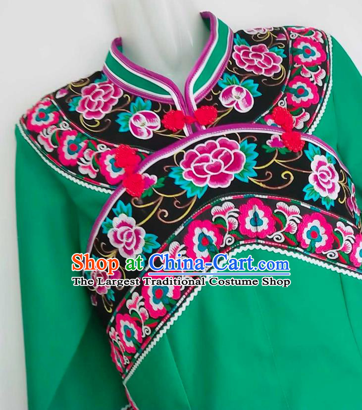 Chinese Puyi Nationality Green Blouse Ethnic Woman Top Garment Guizhou Bouyei Minority Embroidered Shirt Clothing