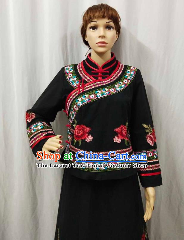 Chinese Bouyei Ethnic Wedding Garment Costumes Traditional Puyi Nationality Bride Embroidered Black Outfits Clothing