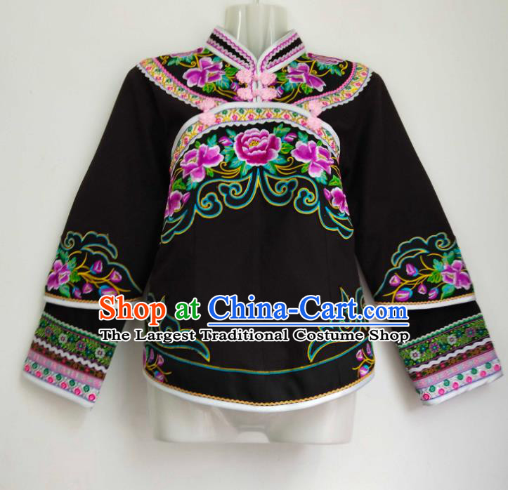Chinese Guizhou Ethnic Clothing Bouyei Nationality Blouse Woman Embroidered Black Top Garment