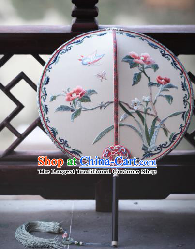 China Handmade Embroidered Daffodil Circular Fan Classical Silk Palace Fan Traditional Song Dynasty Hanfu Fan