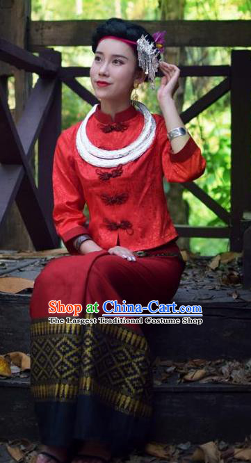 China Dai Nationality Minority Bride Clothing Yunnan Ethnic Wedding Red Blouse and Skirt Uniforms