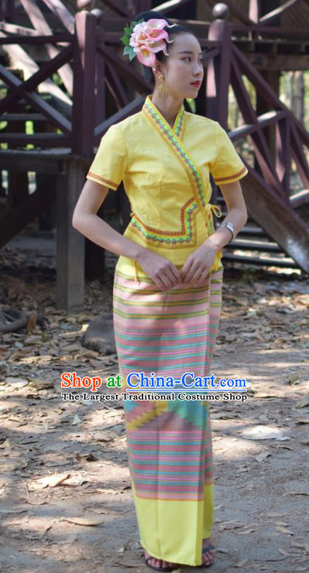 China Yunnan Ethnic Water Sprinkling Festival Yellow Blouse and Skirt Uniforms Dai Nationality Young Woman Clothing