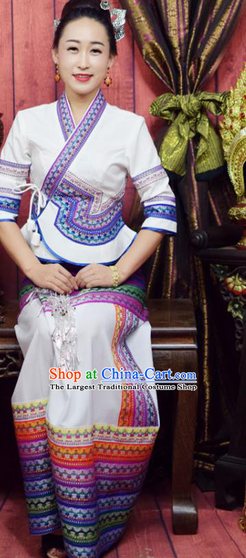 China Yunnan Ethnic Female White Blouse and Skirt Uniforms Dai Nationality Water Splashing Festival Clothing