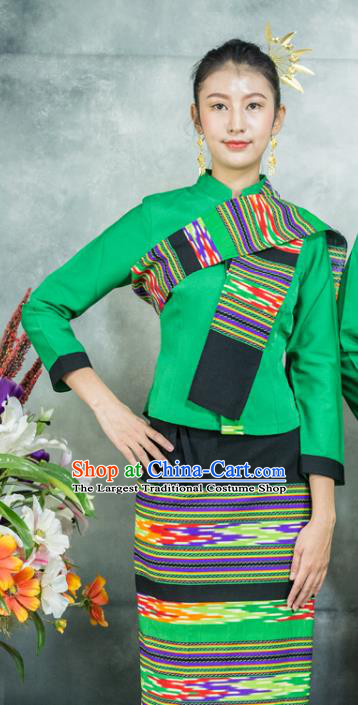 China Dai Nationality Performance Clothing Yunnan Ethnic Folk Dance Green Blouse and Black Skirt Uniforms