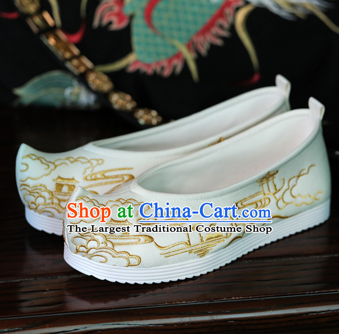 Lucky Red Chinese Classical Handmade Embroidered Ancient Building Hanfu Shoes Han Fu Footwear for Men or Women