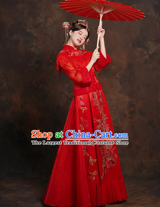China Traditional Embroidered Wedding Costumes Classical Bride Red Blouse and Skirt
