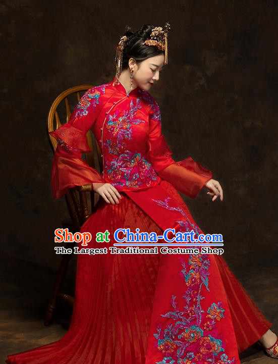 China Classical Bride Drilling Costumes Traditional Embroidery Toast Dress Wedding Red Xiuhe Suits