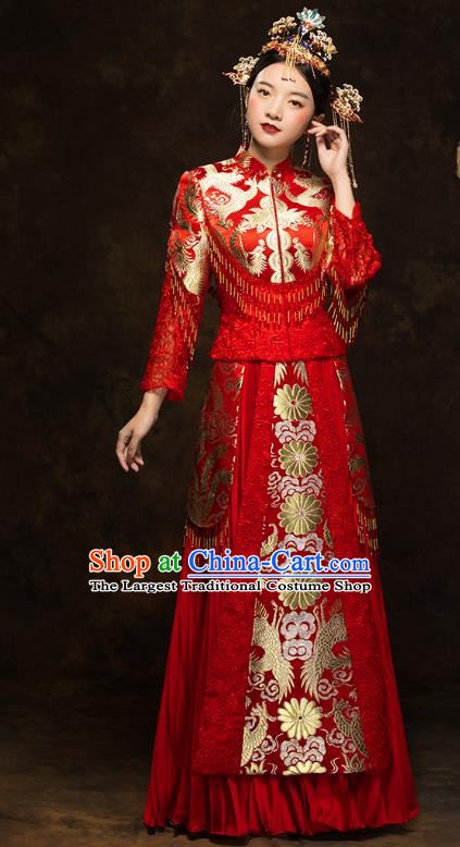 China Traditional Bride Costumes Wedding Red Toast Dress Classical Tassel Xiuhe Suits