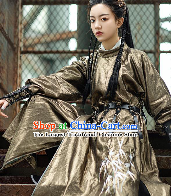 China Traditional Tang Dynasty Round Collar Robe Ancient Female Swordsman Hanfu Garment Clothing