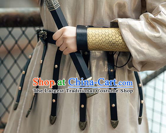 China Ancient Female Swordsman Hanfu Garments Traditional Tang Dynasty Historical Clothing Embroidered Round Collar Robe for Women