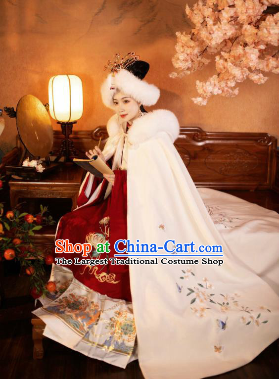 China Ming Dynasty Noble Woman Clothing Ancient Imperial Concubine Embroidered Cape Traditional Hanfu White Cloak Garment