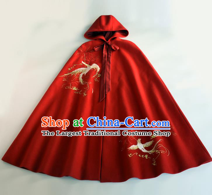 China Ming Dynasty Noble Lady Historical Clothing Traditional Hanfu Cape Garment Ancient Young Woman Embroidered Cloak Apparel
