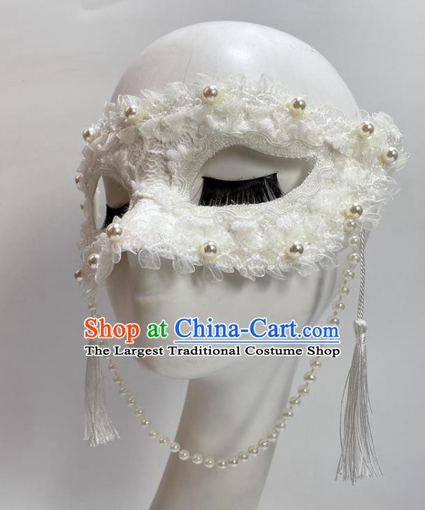 Deluxe White Lace Face Mask Handmade Stage Performance Blinder Headpiece Halloween Cosplay Party Pearls Mask