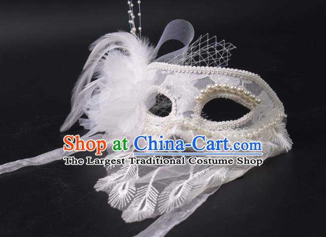 Halloween Cosplay Party White Feather Mask Handmade Deluxe Lace Pearls Face Mask Stage Performance Blinder Headpiece