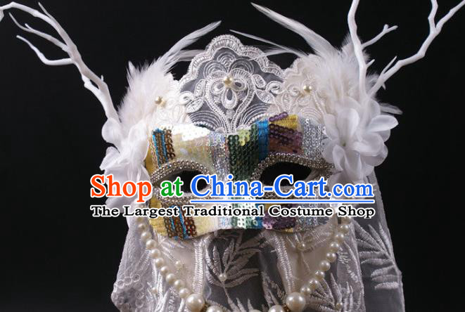 Handmade Halloween Cosplay Party White Pearls Lace Mask Carnival Feather Face Mask Stage Performance Blinder Headpiece