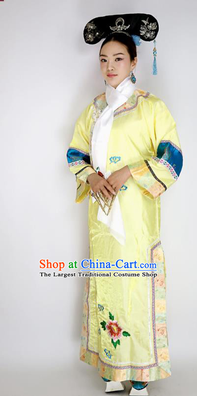 China Drama Empresses in the Palace Zhen Huan Yellow Dress Qing Dynasty Court Lady Clothing Ancient Imperial Concubine Garment Costume and Headwear